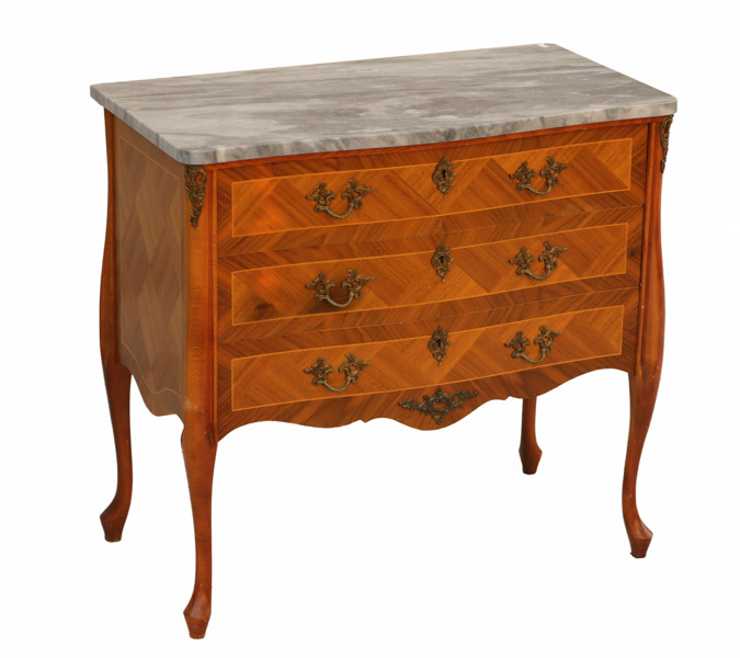 Byrå, gustaviansk stil, 1900-tal