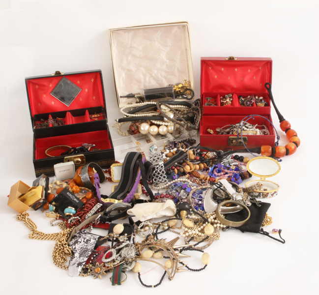 Stort parti bijouterier