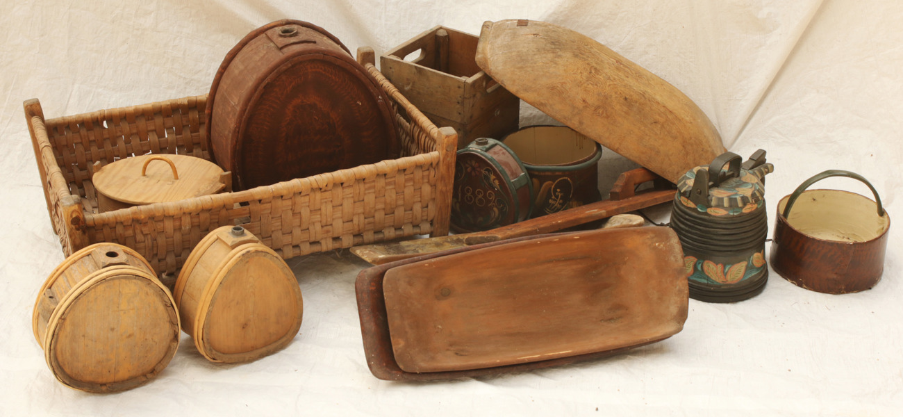 Parti allmogeföremål