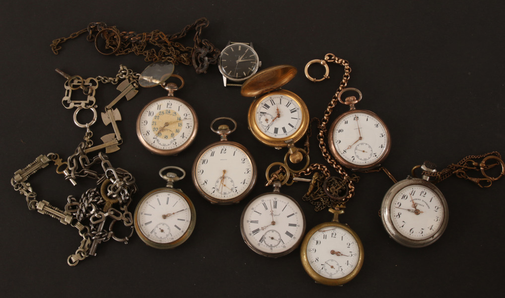 Parti klockor och kedjor