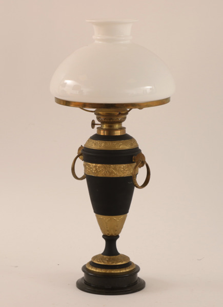 Bordsfotogenlampa, omkring år 1900-tal