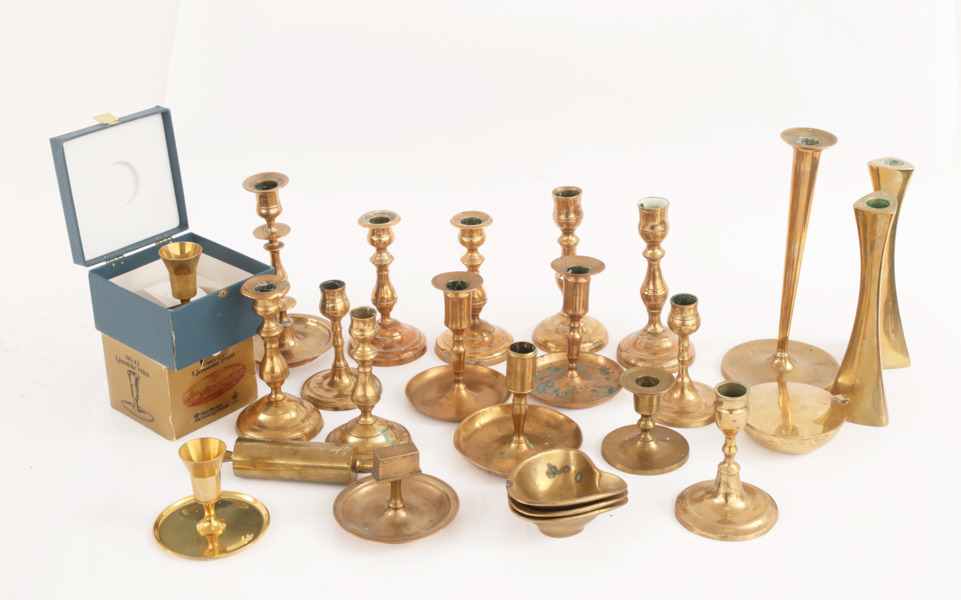 Parti mässingsföremål, bl.a. Skultuna, Gusum