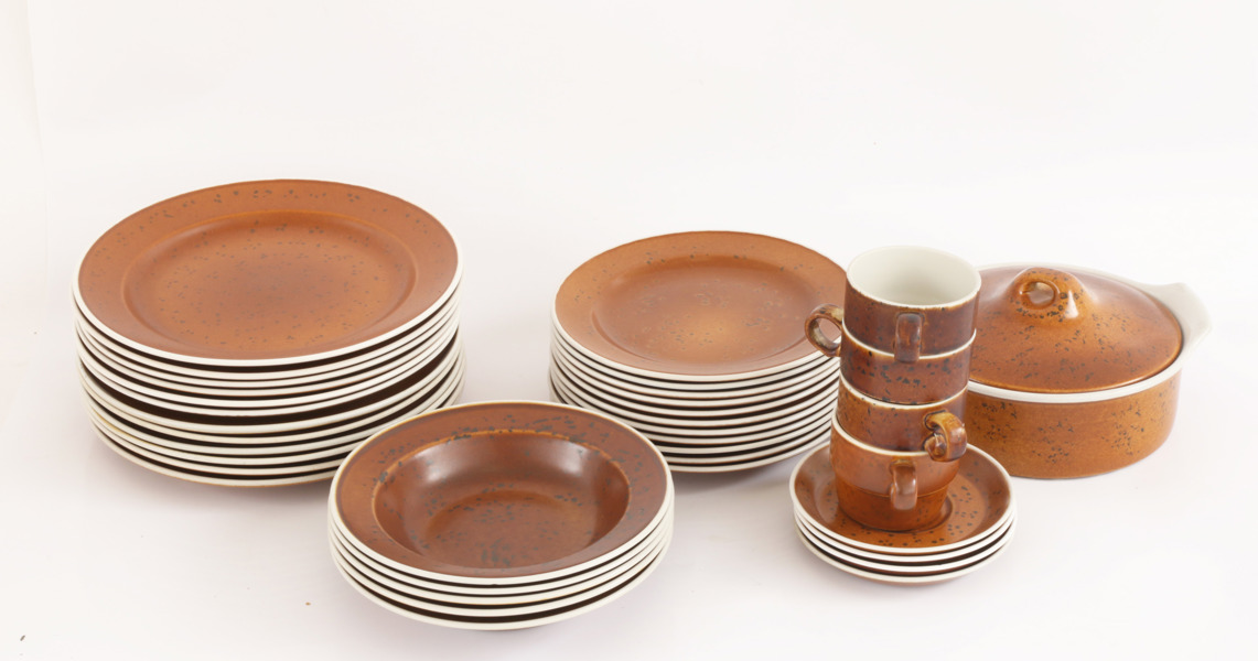 Mat- och kaffeservisdelar, "Coq", Stig Lindberg för Gustavsberg