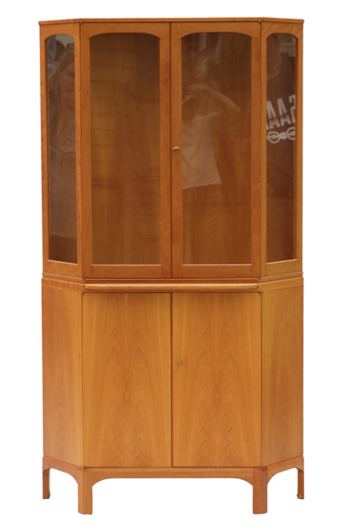 Vitrinskåp, "Undantaget", Carl Malmsten, 1900-talets andra hälft