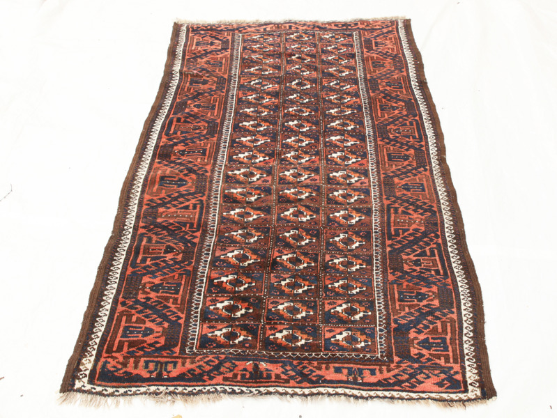 Handknuten matta, orientalisk