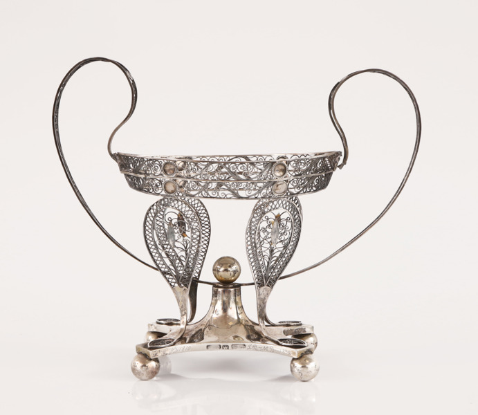 Fot till sockerskål, silver, Danmark, daterad 1810