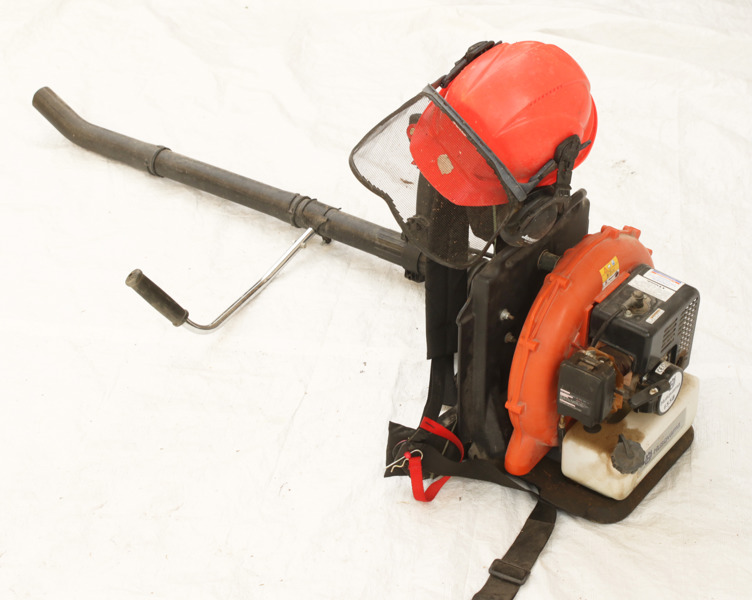 Lövblås, Husqvarna 155B