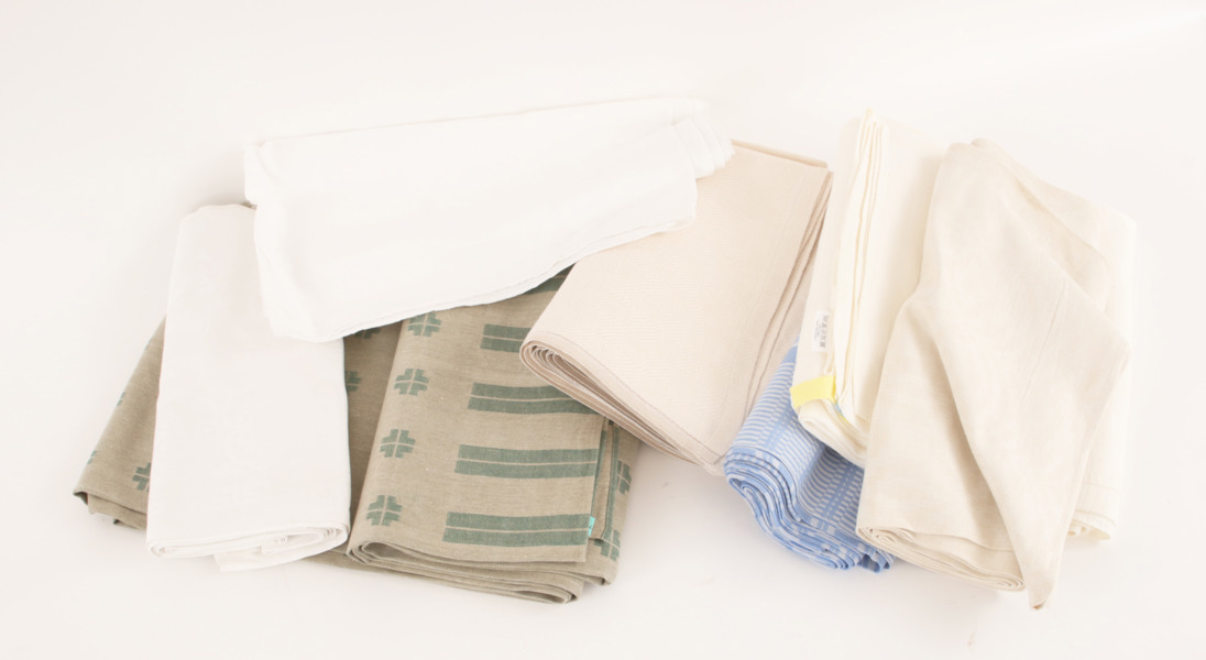 Linnetextil 7 delar, bl.a. damast