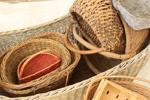 Parti flätade korgar, bl.a. 1800-tal