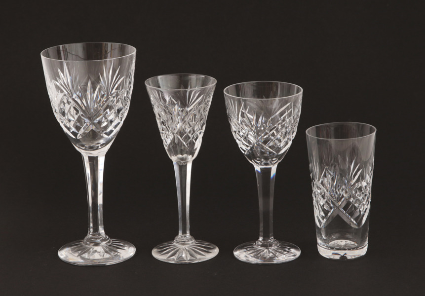 Glasservisdelar, "Helga", Kosta