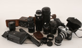 Parti äldre kameror och tillbehör