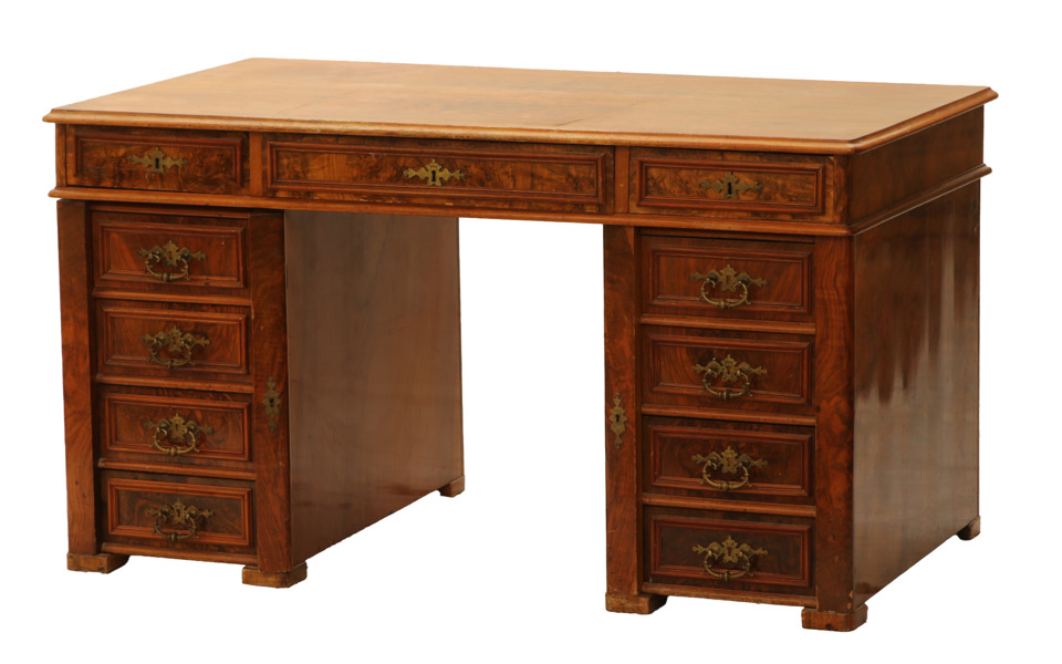 Skrivbord, nyrenässans, 1800-talets slut