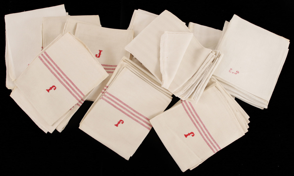 Parti handdukar i linne, bl.a. damast