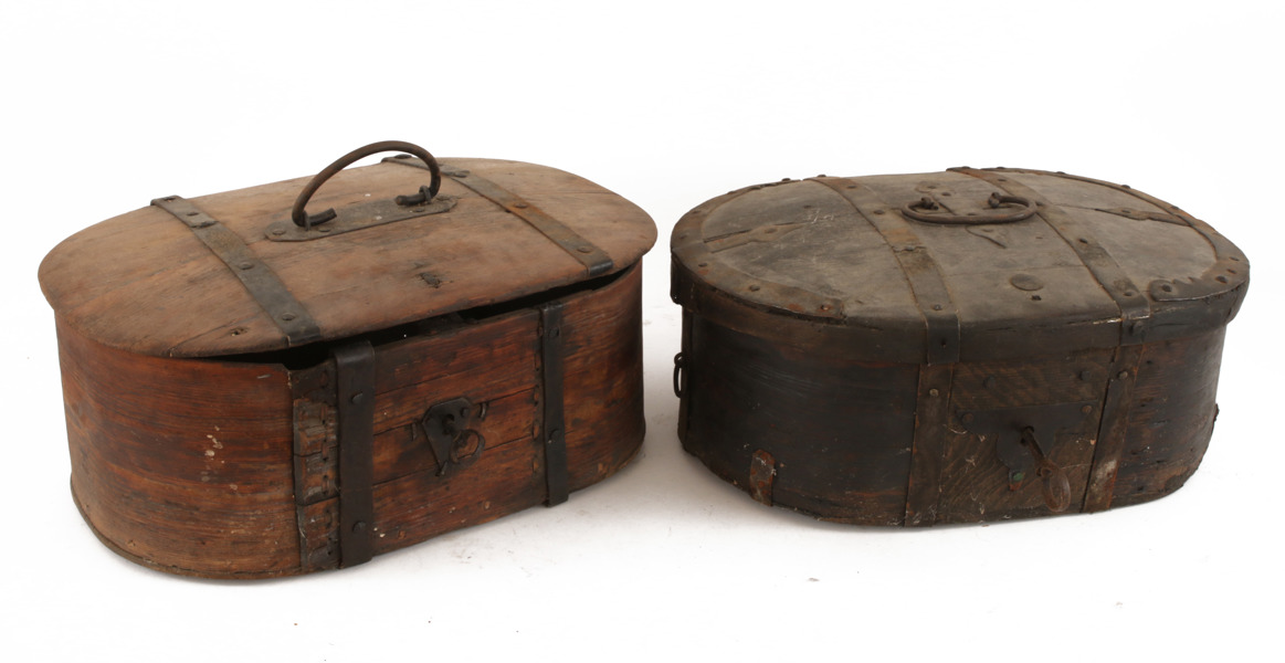 Färdskrin 2st, allmoge, 1800-tal