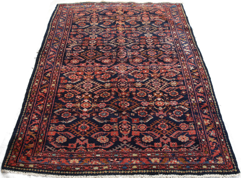 Handknuten matta, orientalisk