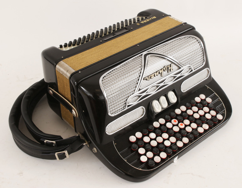 Dragspel, Hohner, Riviera II