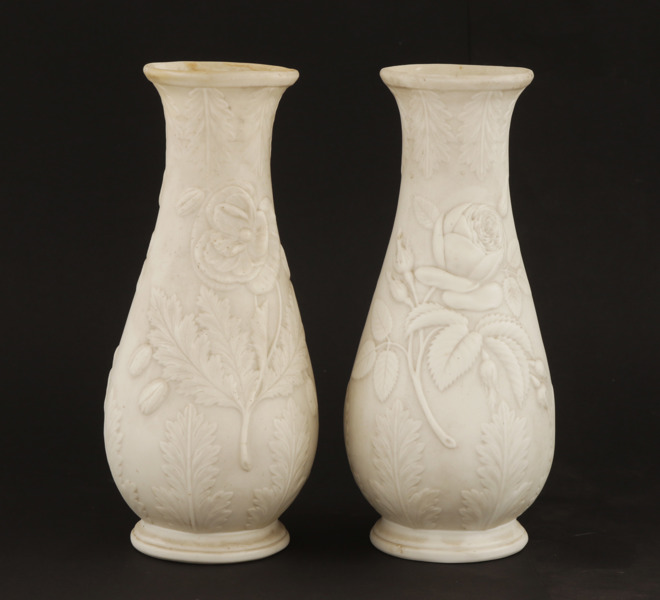 Vaser ett par, Gustavsberg, omkring år 1900