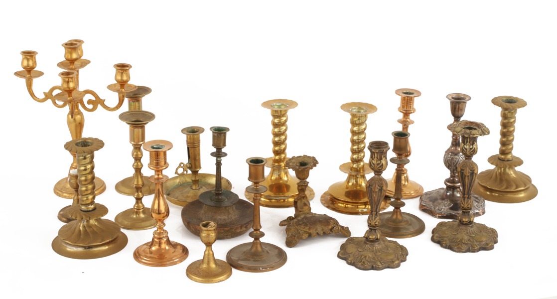 Parti ljusstakar och kandelabar, bl.a. 1800-tal