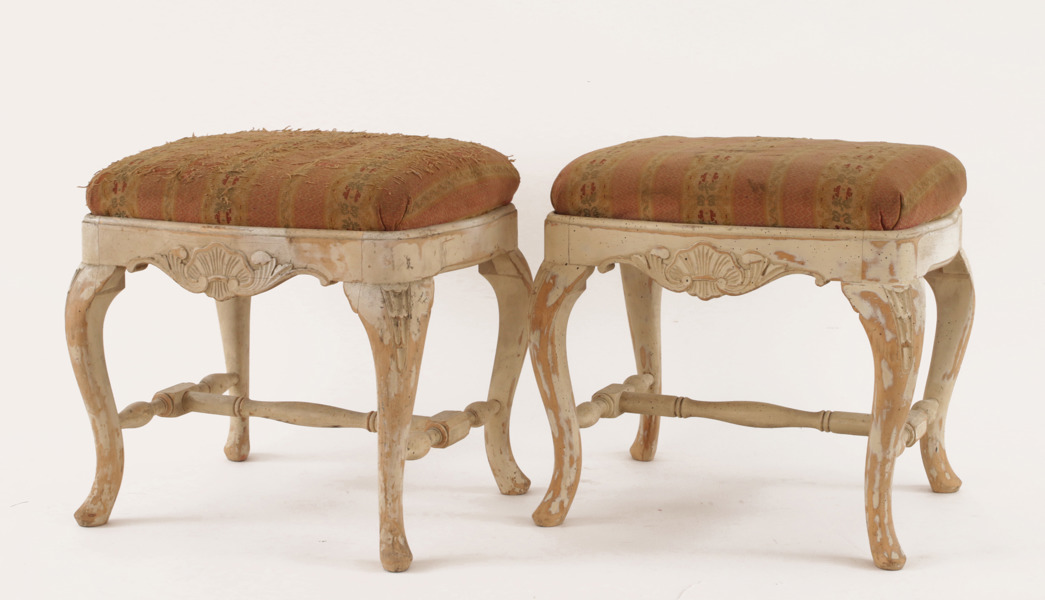 Taburetter ett par, rokokostil, 1900-talets första hälft