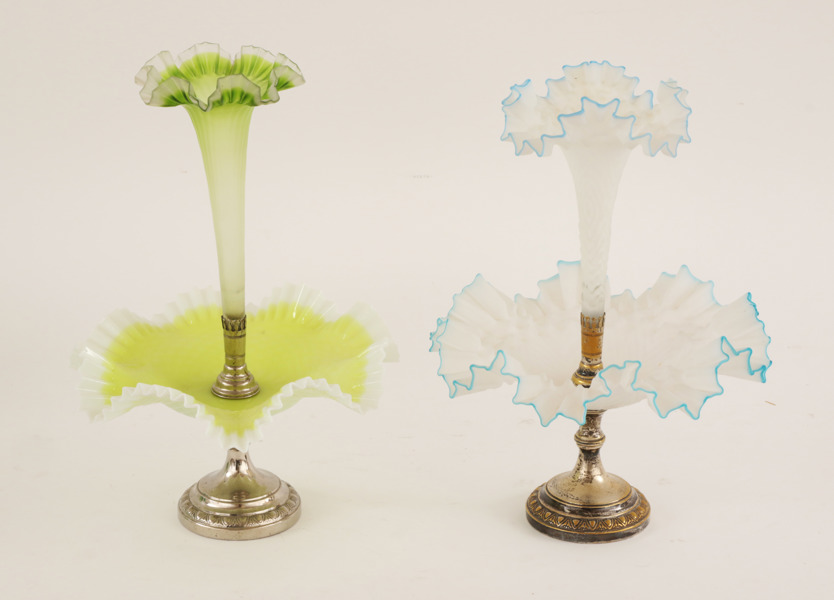 Uppsatsskålar med strutvas 2st, omkring år 1900