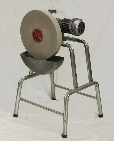 Slipsten med smärgel, MEZ