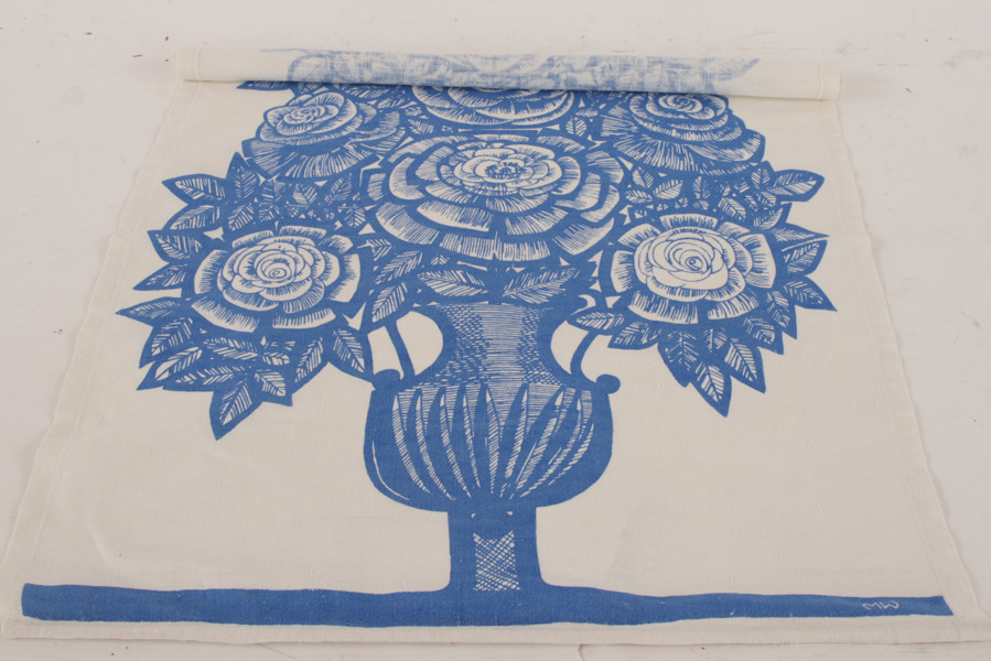 Bonad, Marianne Westman