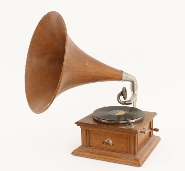 Trattgrammofon, His Master's Voice, 1900-talets början