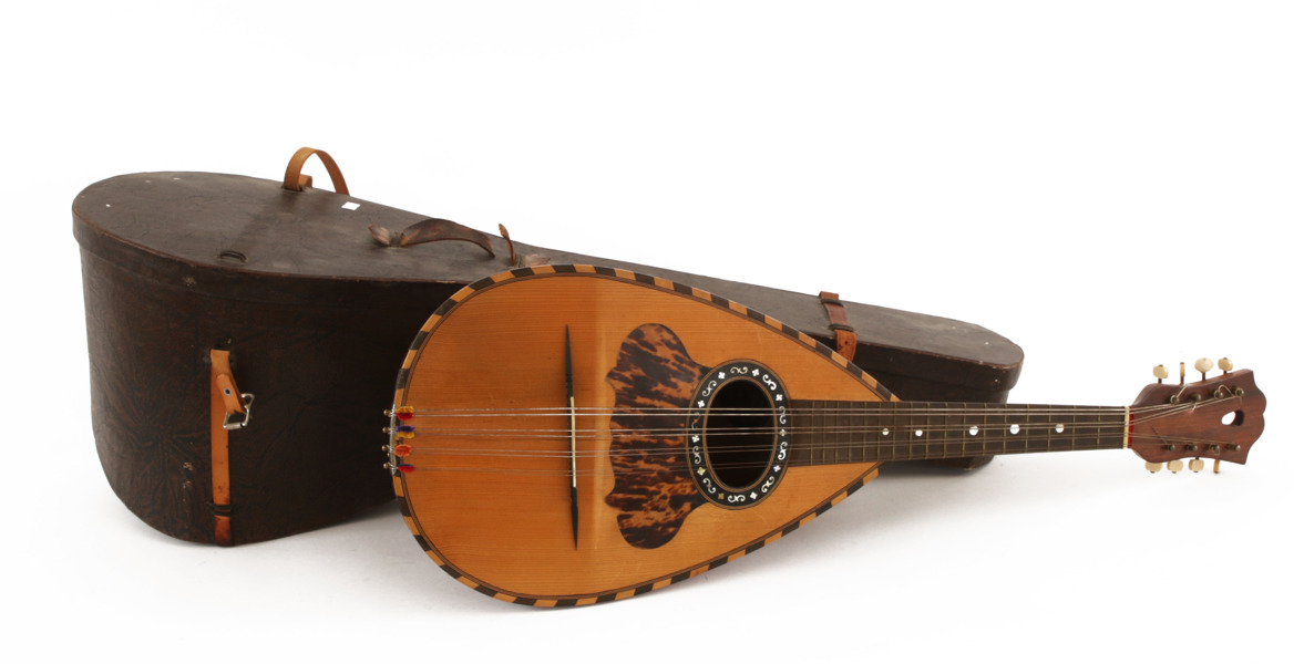 Mandolin, Giamona, Italien, 1900-talets första hälft