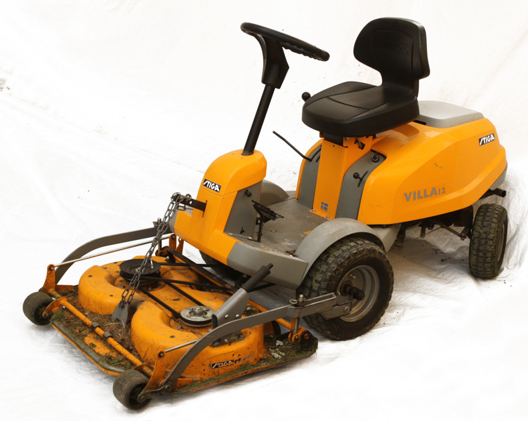 Åkgräsklippare, Stiga, Villa 12, 2011