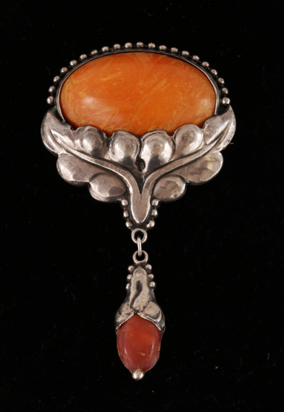 Brosch/hänge i silver, Danmark, 1900-talets första hälft