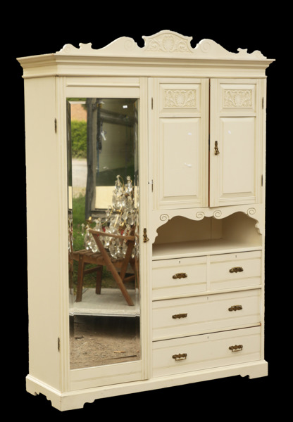 Klädskåp, CE Jonson Möbelfabrik, Stockholm, 1900-talets första del