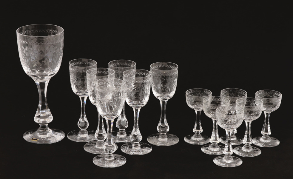 Glasservisdelar, "Mac Guirlang", Fritz Kallenberg för Kosta