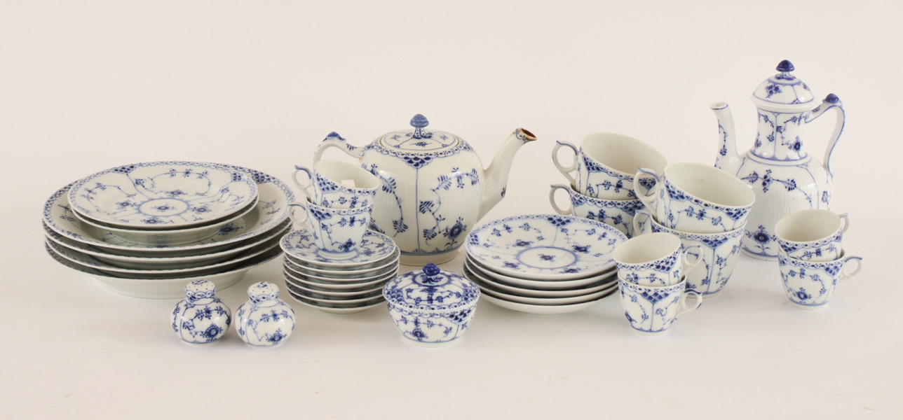 Mat-, te- och kaffeservisdelar, "Musselmalet", Royal Copenhagen