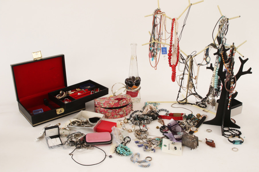 Parti bijouterier, bl.a. silver