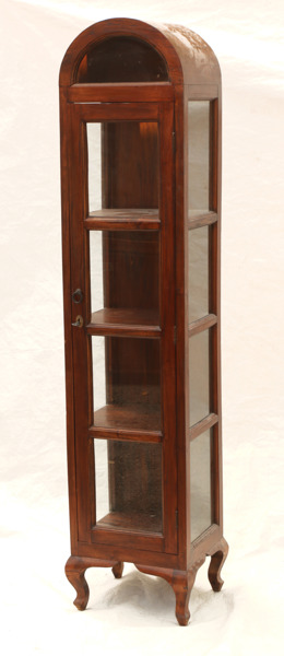 Vitrinskåp, 19/2000-tal