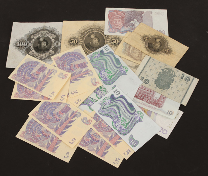 Parti äldre svenska sedlar