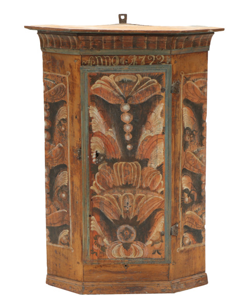 Vägghörnskåp, allmoge, Dalarna, daterat 1792