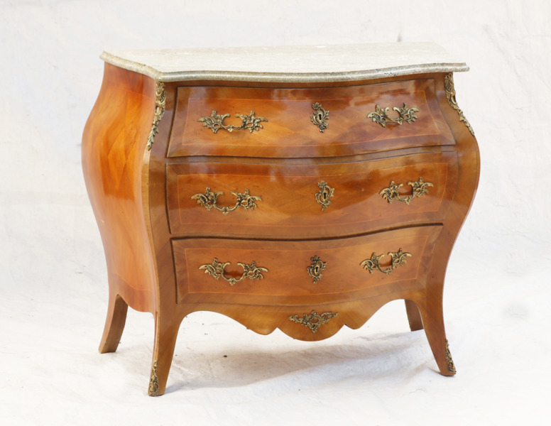 Byrå, rokokostil, 1900-tal