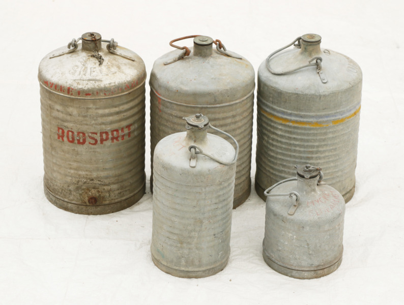 Fotogenbehållare 5st, bl.a. Shell