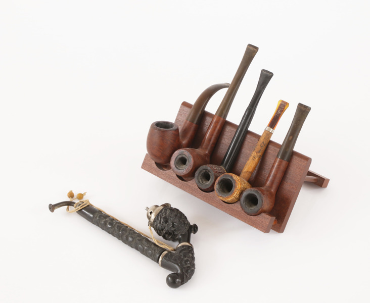 Pipor 6st samt ställ