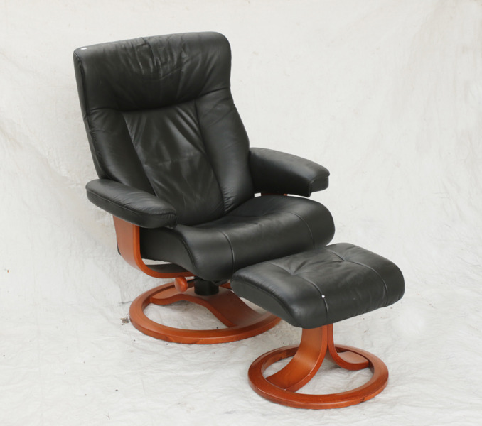 Fåtölj med fotpall, Comfort