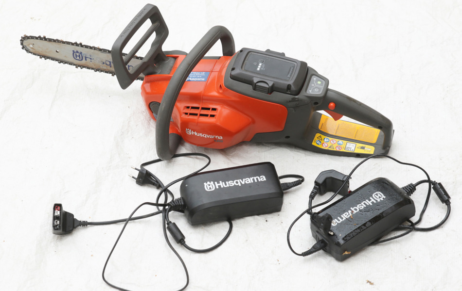 Batteridriven motorsåg, Husqvarna 120i