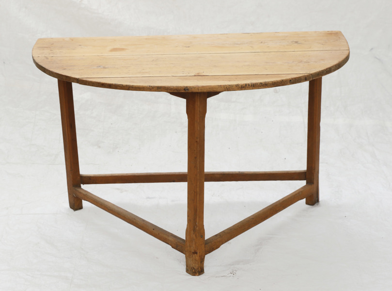 Bord, allmoge, 1800-tal