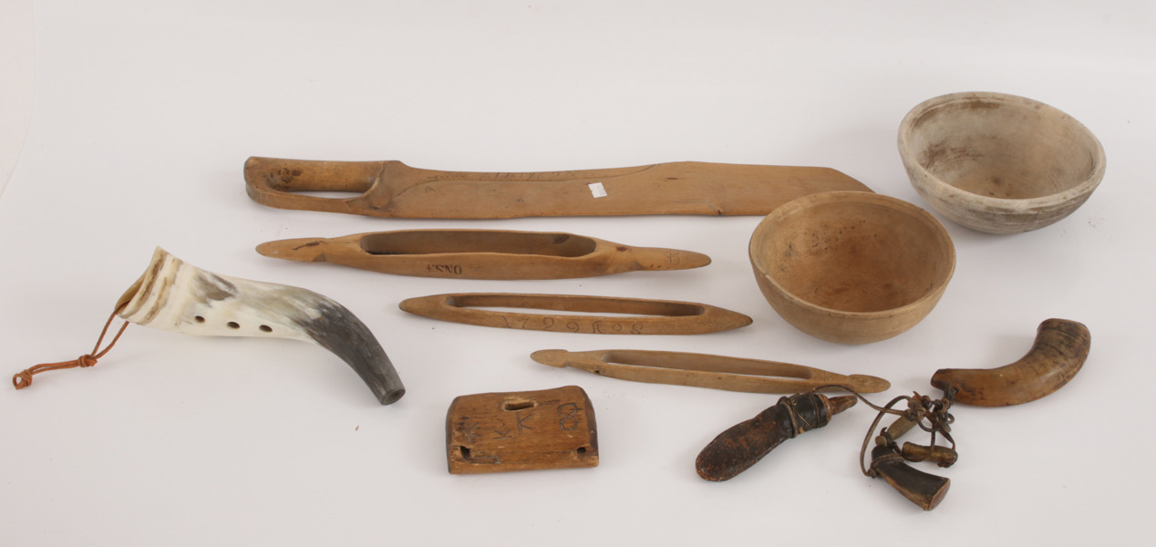 Parti allmogeföremål