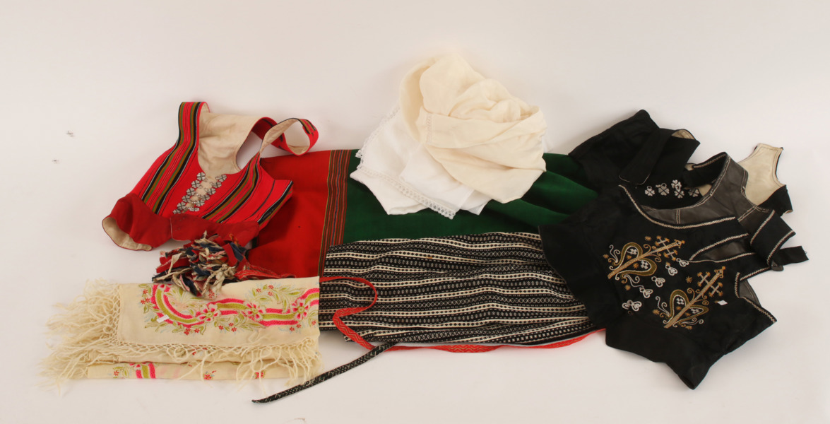 Dräktdelar för kvinna, Leksand