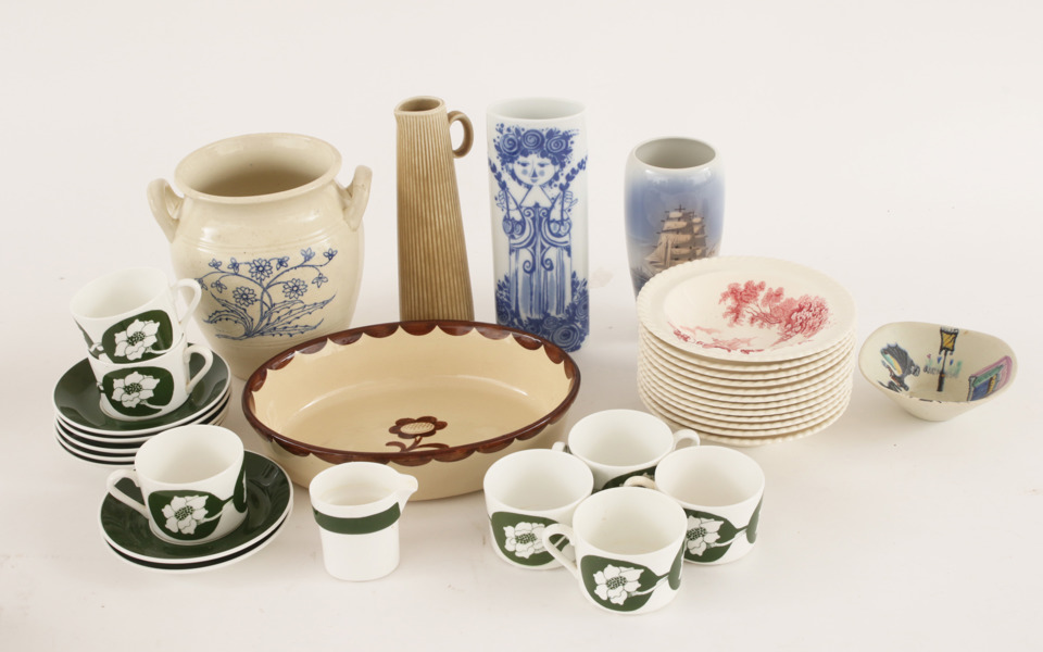 Parti porslin och keramik