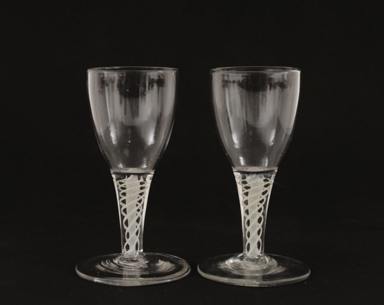 Vinglas 2st, 17/1800-tal