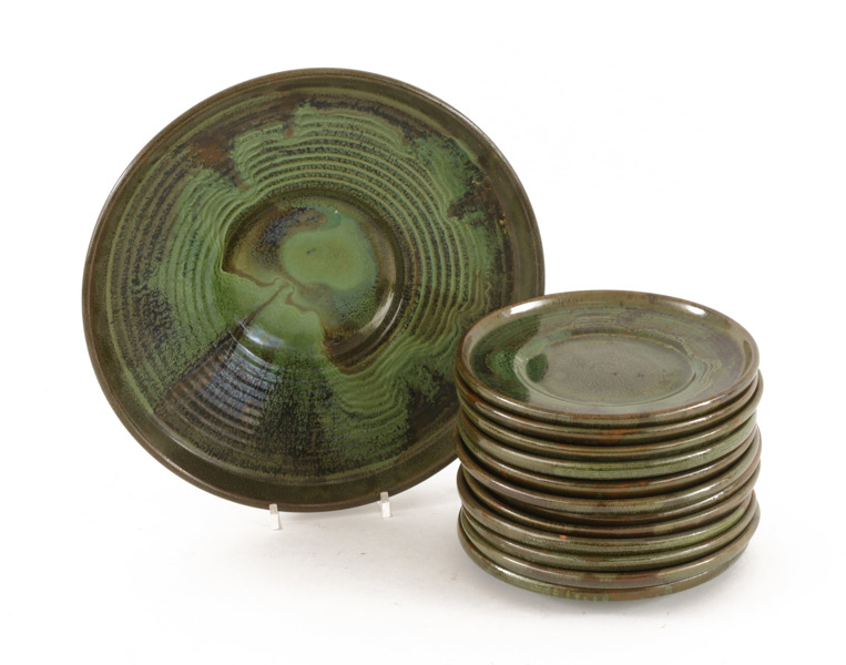 Uppläggningsfat med 12st assietter, Nittsjö