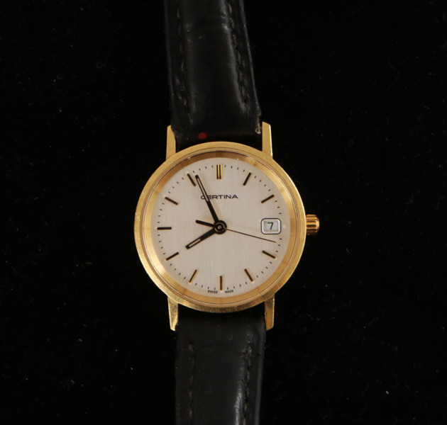 Damarmbandsur i 18k, Certina