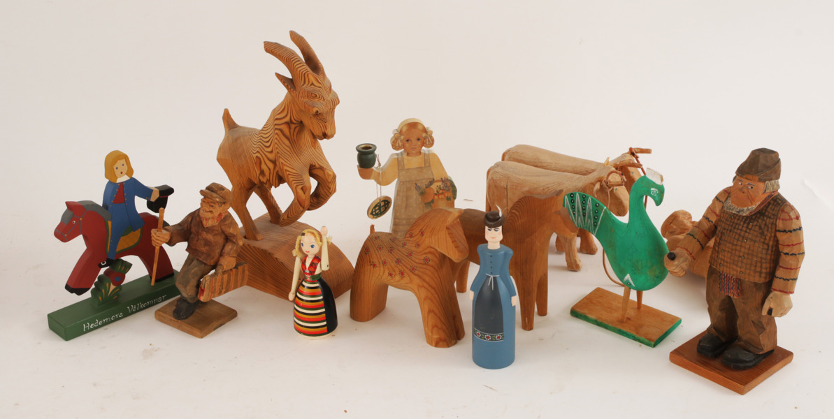 Parti träskulpturer